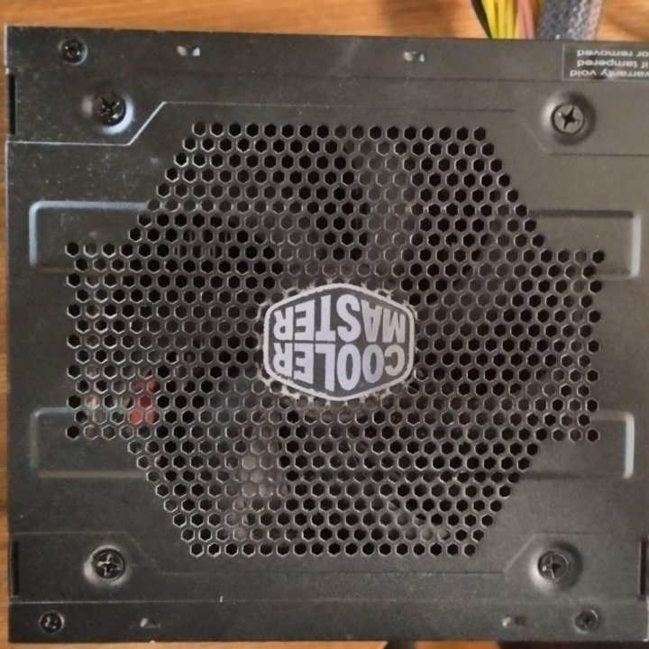 Блок питания Cooler Master Elite V4 600W