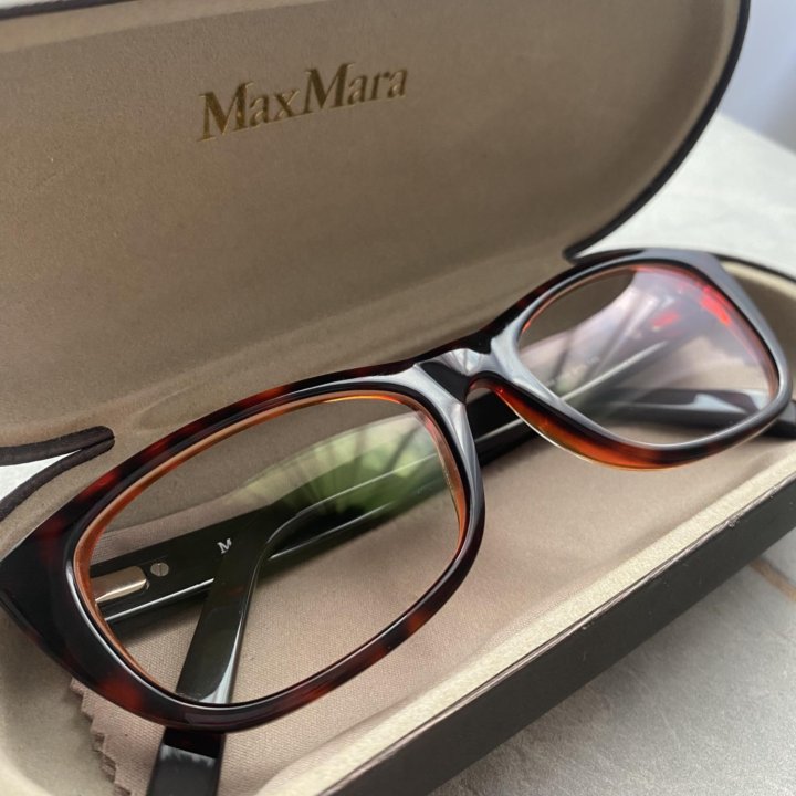 Очки женские Max Mara