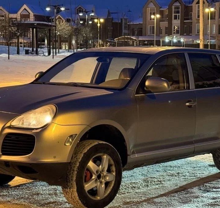 Porsche Cayenne, 2003