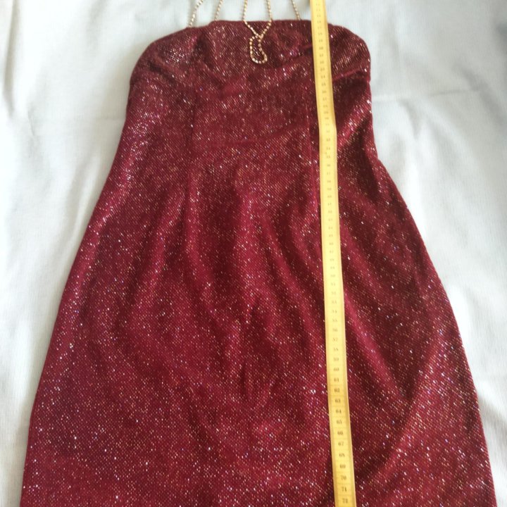 Платье на девочку