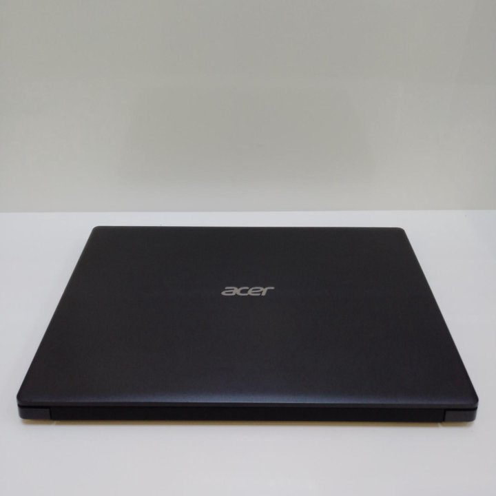 (2)Ноутбук Acer Aspire 1