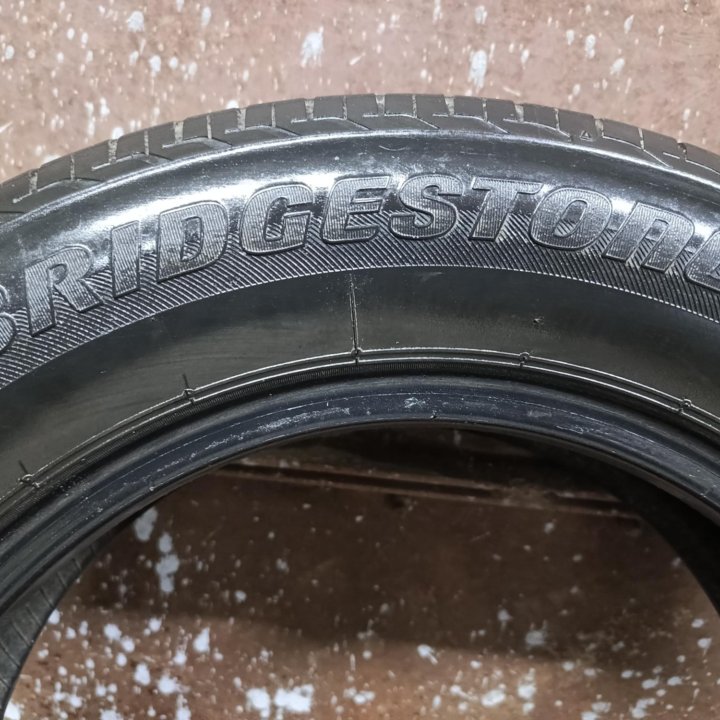 2 шины Bridgestone 175/65R14