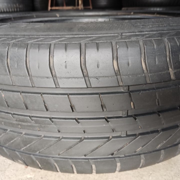 GOODYEAR 225/55 R17 лето 1шт