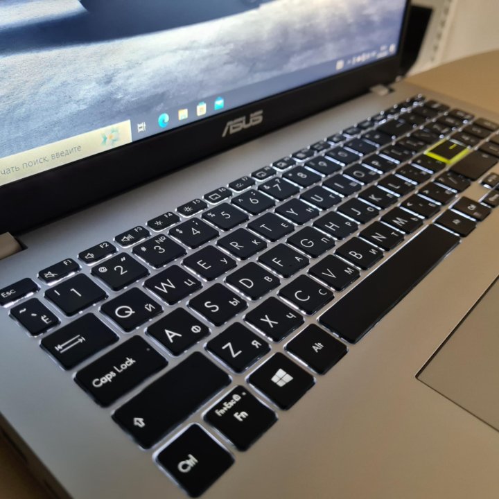 Стильный Asus 15,6