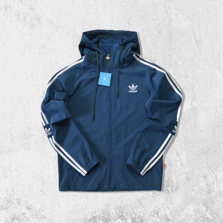 Спортивный костюм Adidas