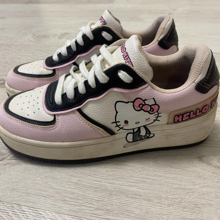 Кеды bershka hello kitty Sanrio