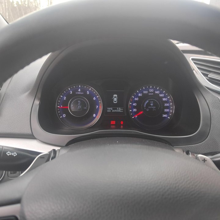 Hyundai i40, 2012