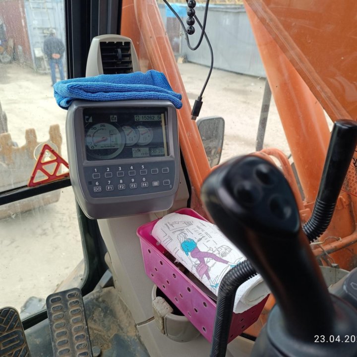 Колесный Экскаватор Hitachi ZX 190W