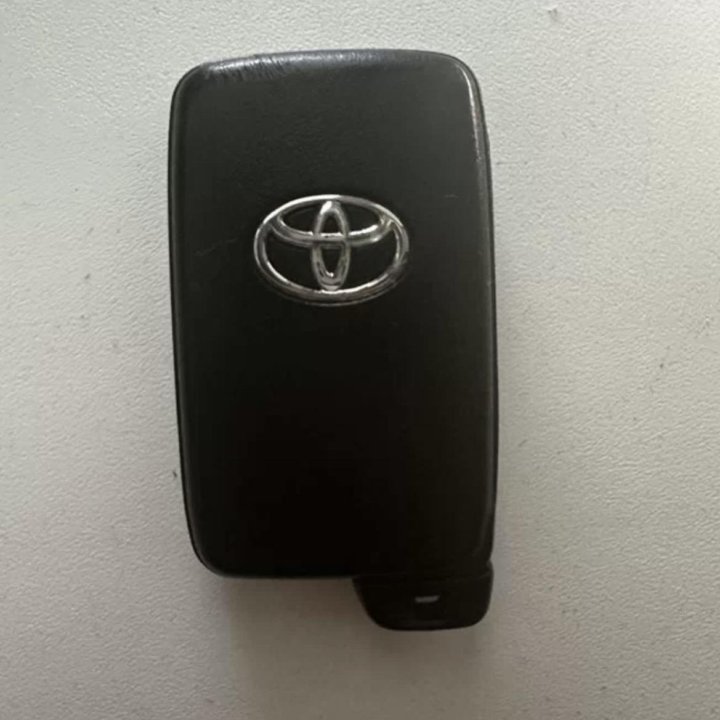 Смарт ключ Toyota