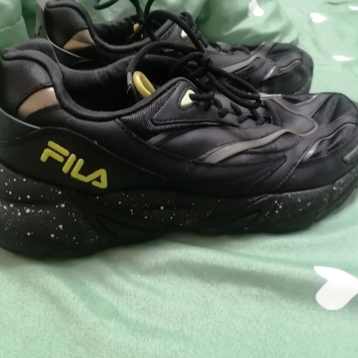 Кроссовки мужские 41 - 42 р Fuga, fila