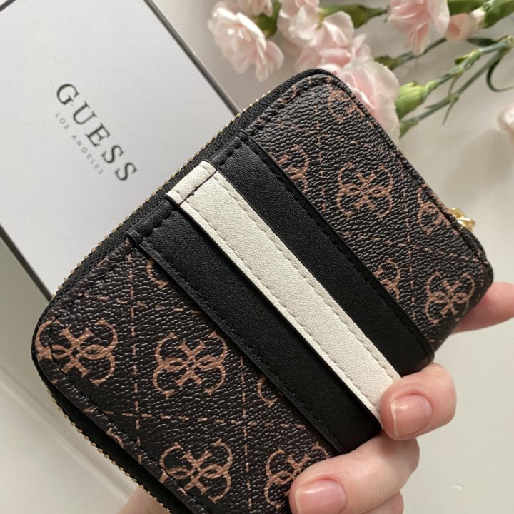 Новый кошелек guess