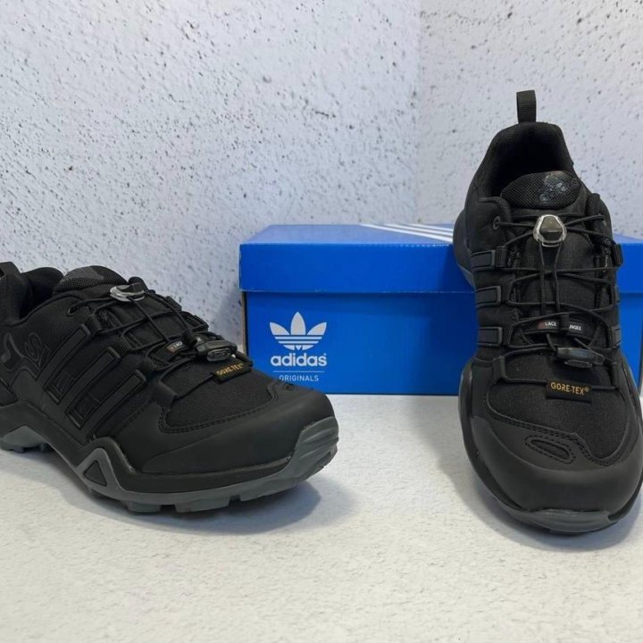 Кроссовки Adidas Terrex весенние мужские