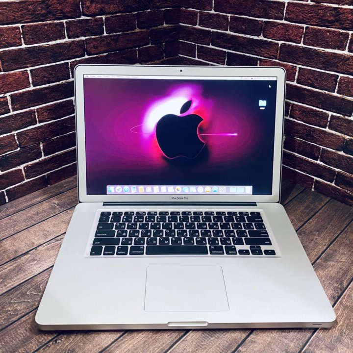 MacBook Pro core i5/ 8 Гб/ ssd 256