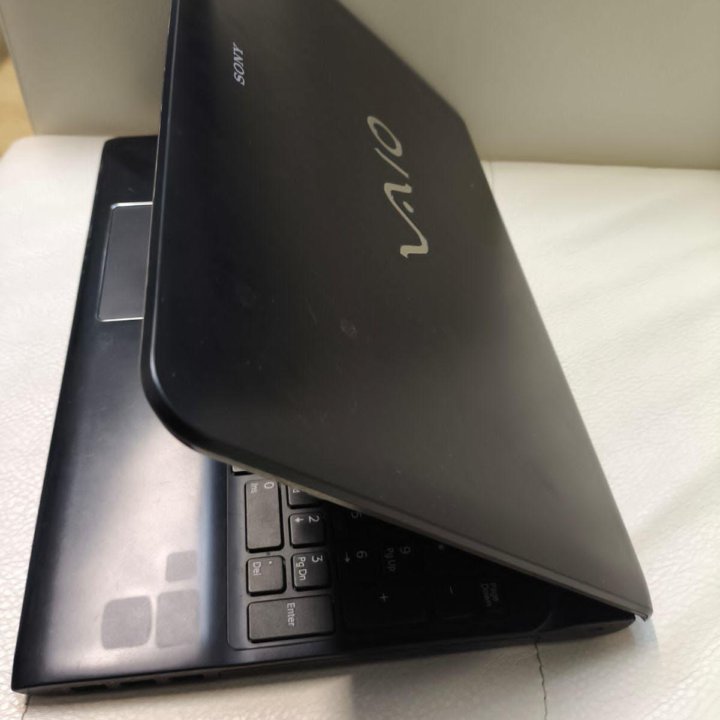 SONY VAIO SVE1511c1RB, Япония INTEL CORE B970/4gb