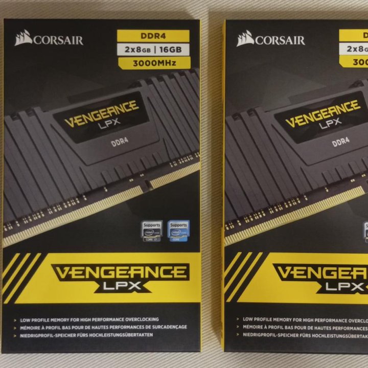 Память Corsair Vengeance DDR4 3000 MHz 32 Гб-4x8Гб