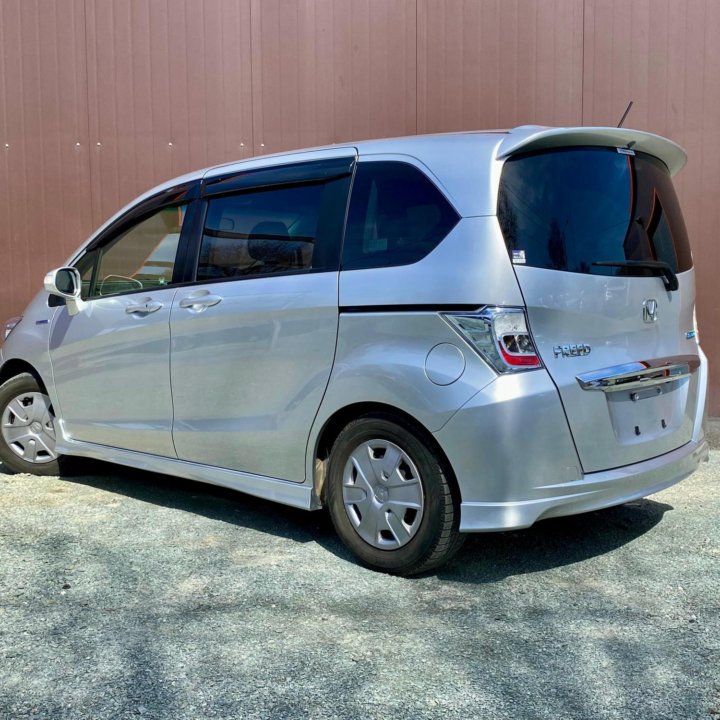 Honda Freed, 2013