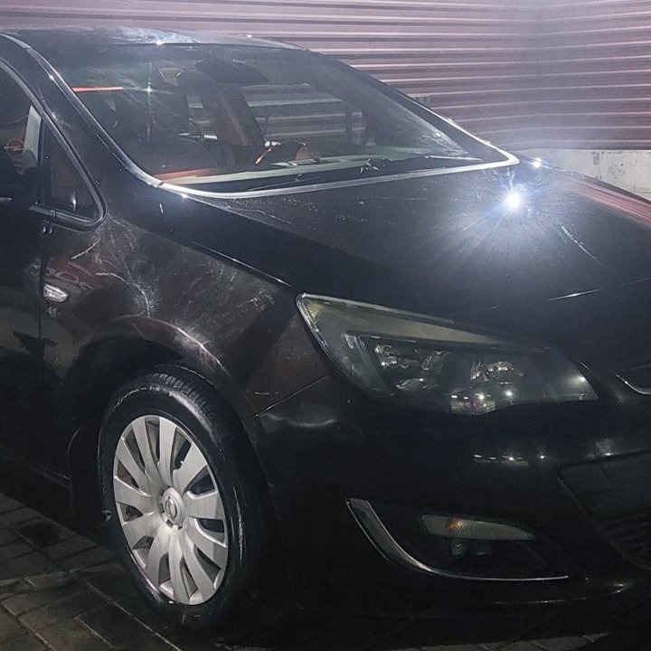 Opel Astra, 2013