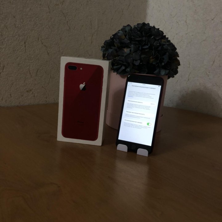 iPhone 8 Plus 256GB Red Product