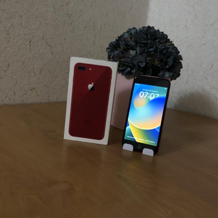 iPhone 8 Plus 256GB Red Product