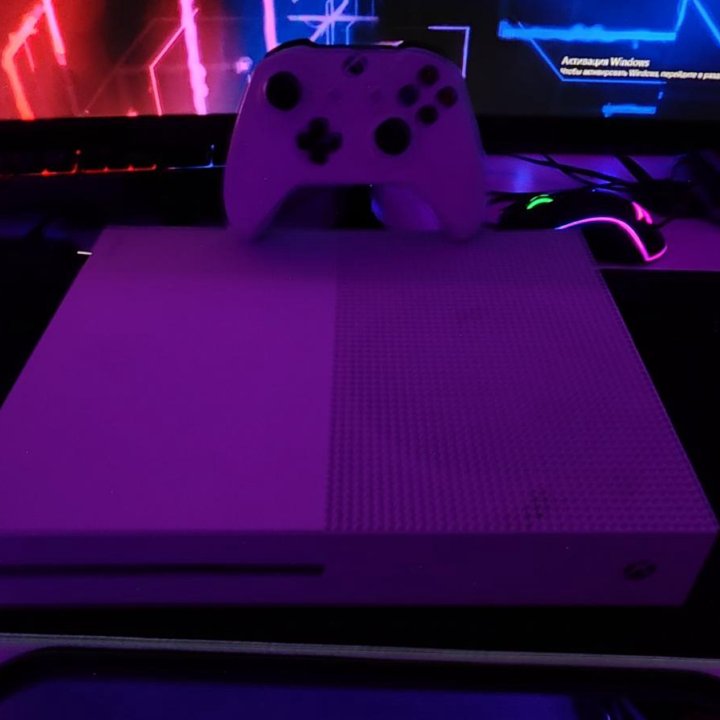 Microsoft Xbox One S