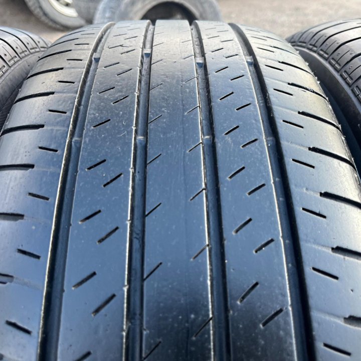 Лето Bridgestone Dueler H/L 33 225/60 R18 100H