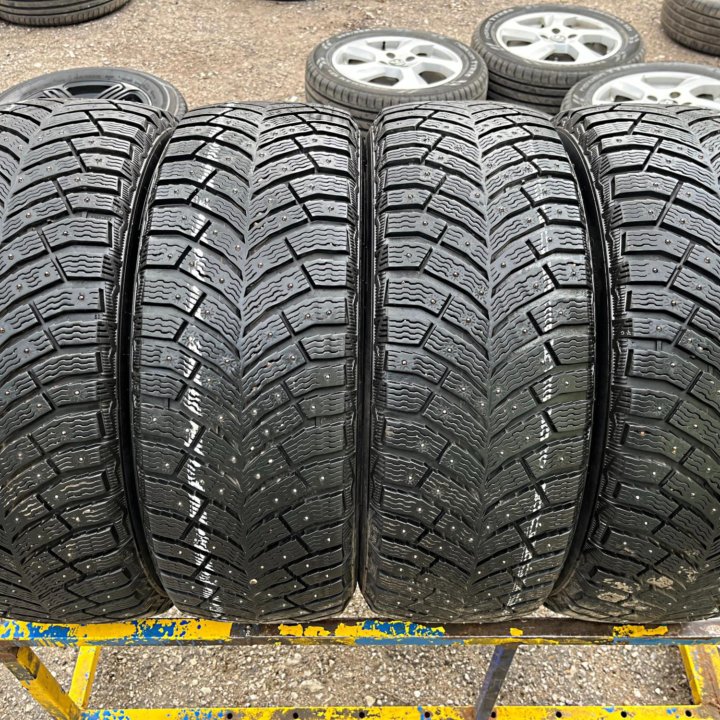 Зима Michelin X-Ice North 4 205/55 R16 94T