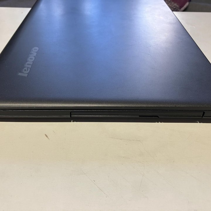 Ноутбук Lenovo 80QQ