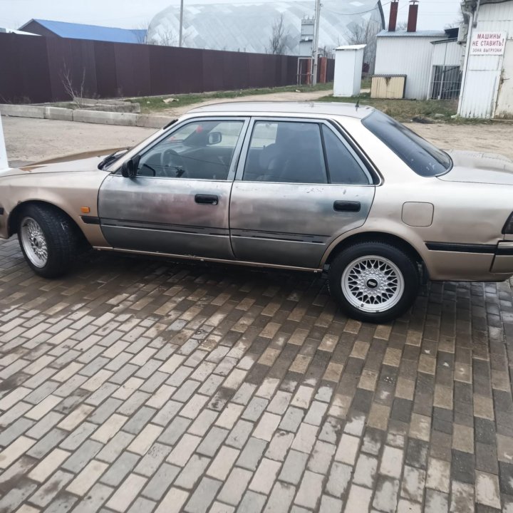 Toyota Carina, 1989