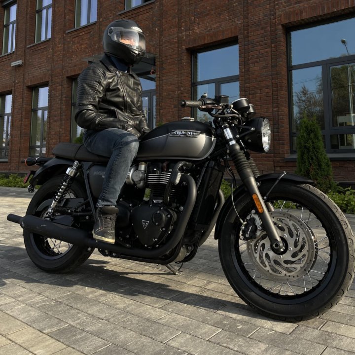 Продаю Triumph Bonnevil T120 Black