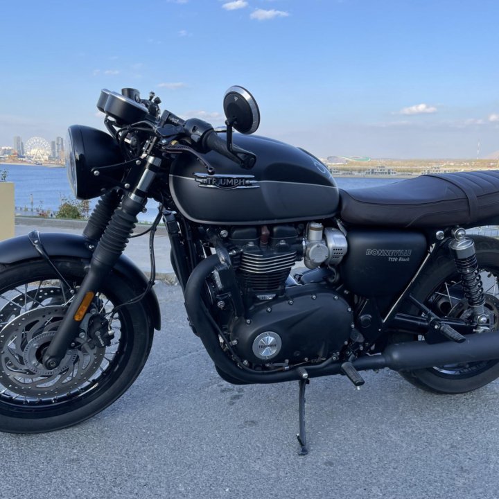 Продаю Triumph Bonnevil T120 Black