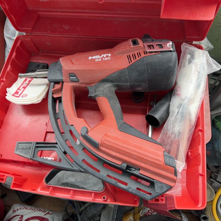 Продам газовый монтажный пистолет Hilti