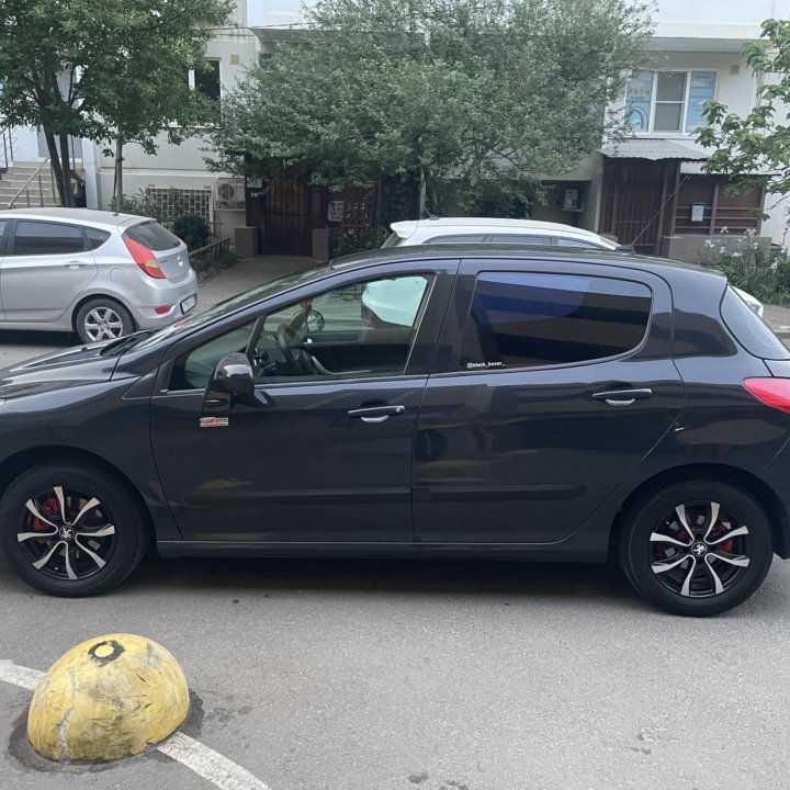 Peugeot 308, 2010