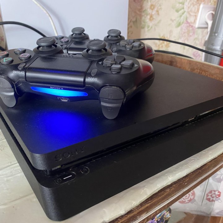 Sony PS4 slim 1000 гб. (игры)