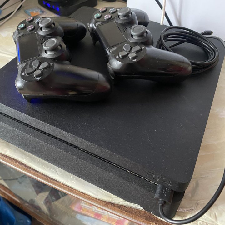 Sony PS4 slim 1000 гб. (игры)