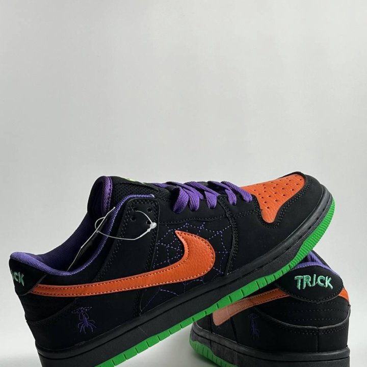 Кросcoвки Nike SB Dunk Low Night of Mischief Hallo