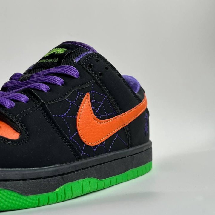 Кросcoвки Nike SB Dunk Low Night of Mischief Hallo