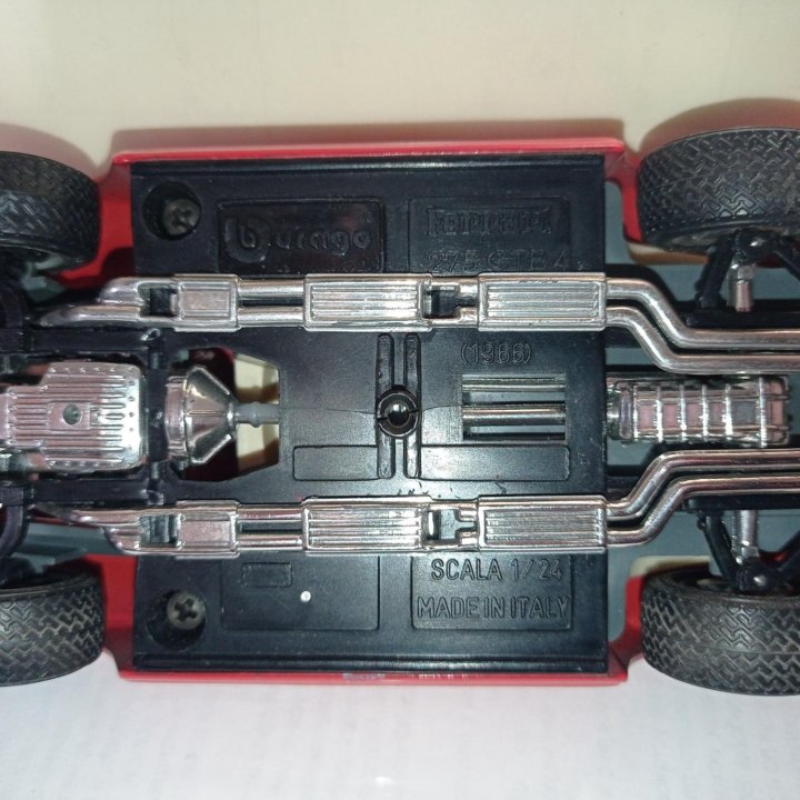 Машинка Ferrari