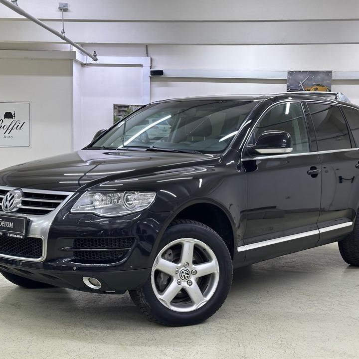 Volkswagen Touareg, 2010