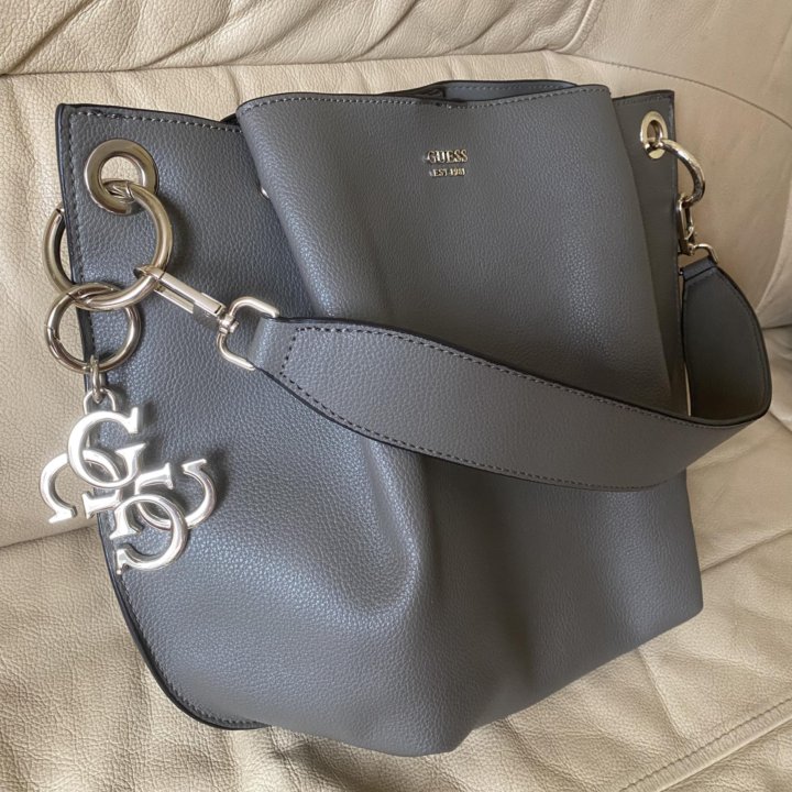 Сумка Guess