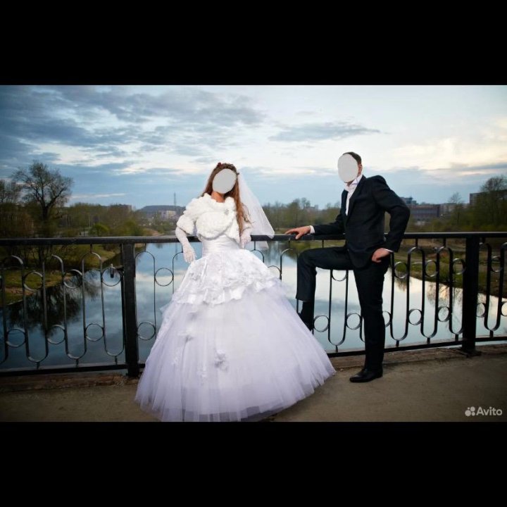 Шикарное свадебное платье-трансформер