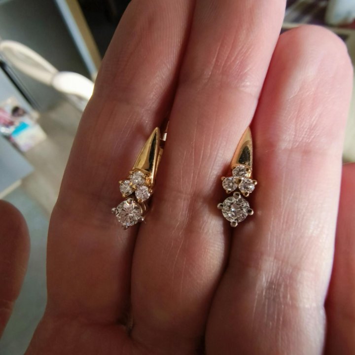 Серьги AU с бриллиантами