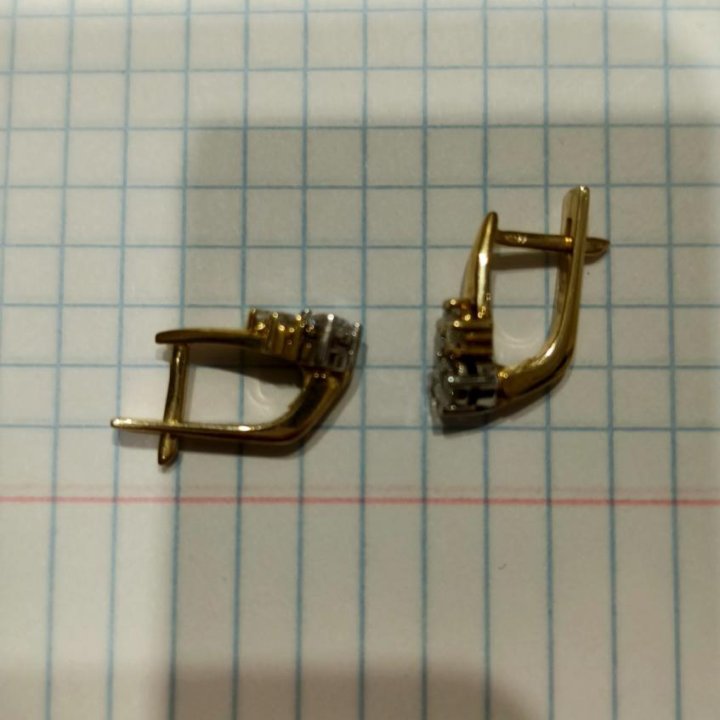 Серьги AU с бриллиантами