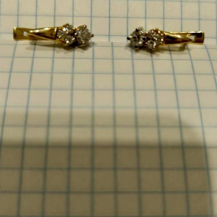 Серьги AU с бриллиантами