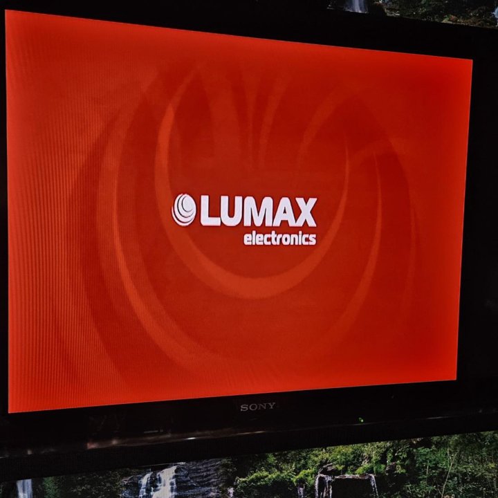 Тв-тюнер lumax DV-4205HD