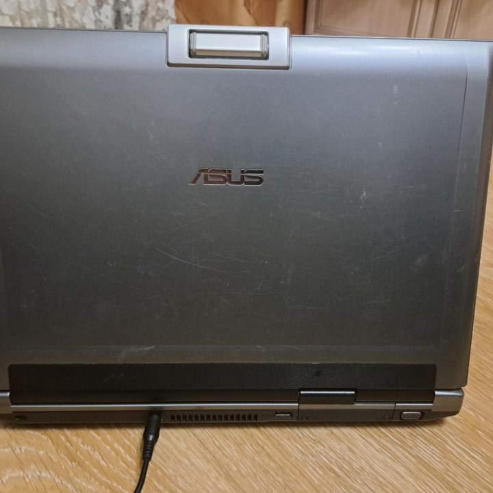 Ноутбук Asus F5RL