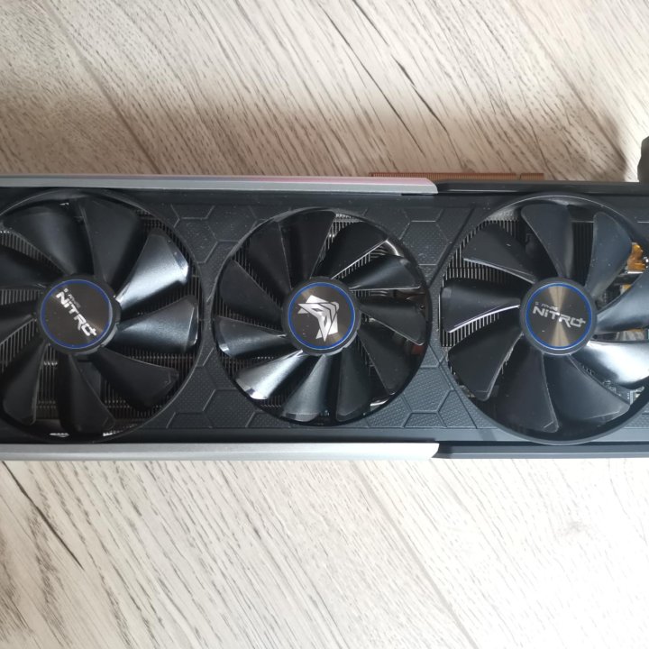 Sapphire RX 5700 XT nitro+