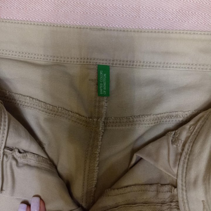 Продам джинсы Benetton