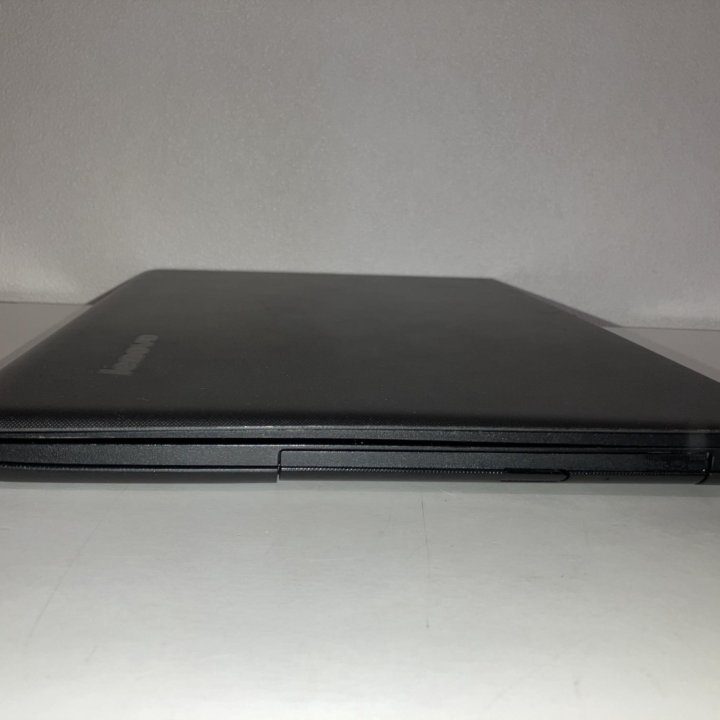 LENOVO 80qq