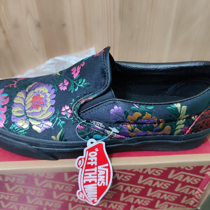 Слипоны женские VANS