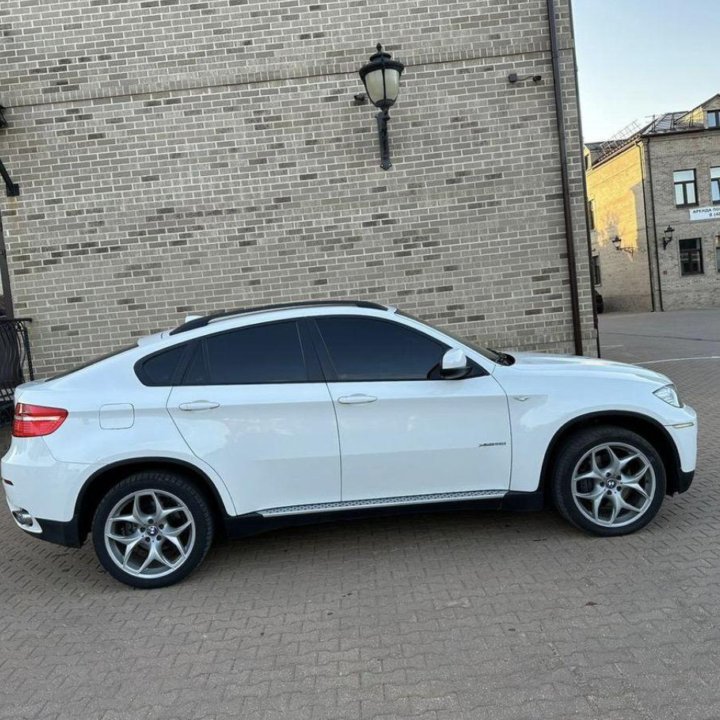 BMW X6, 2012